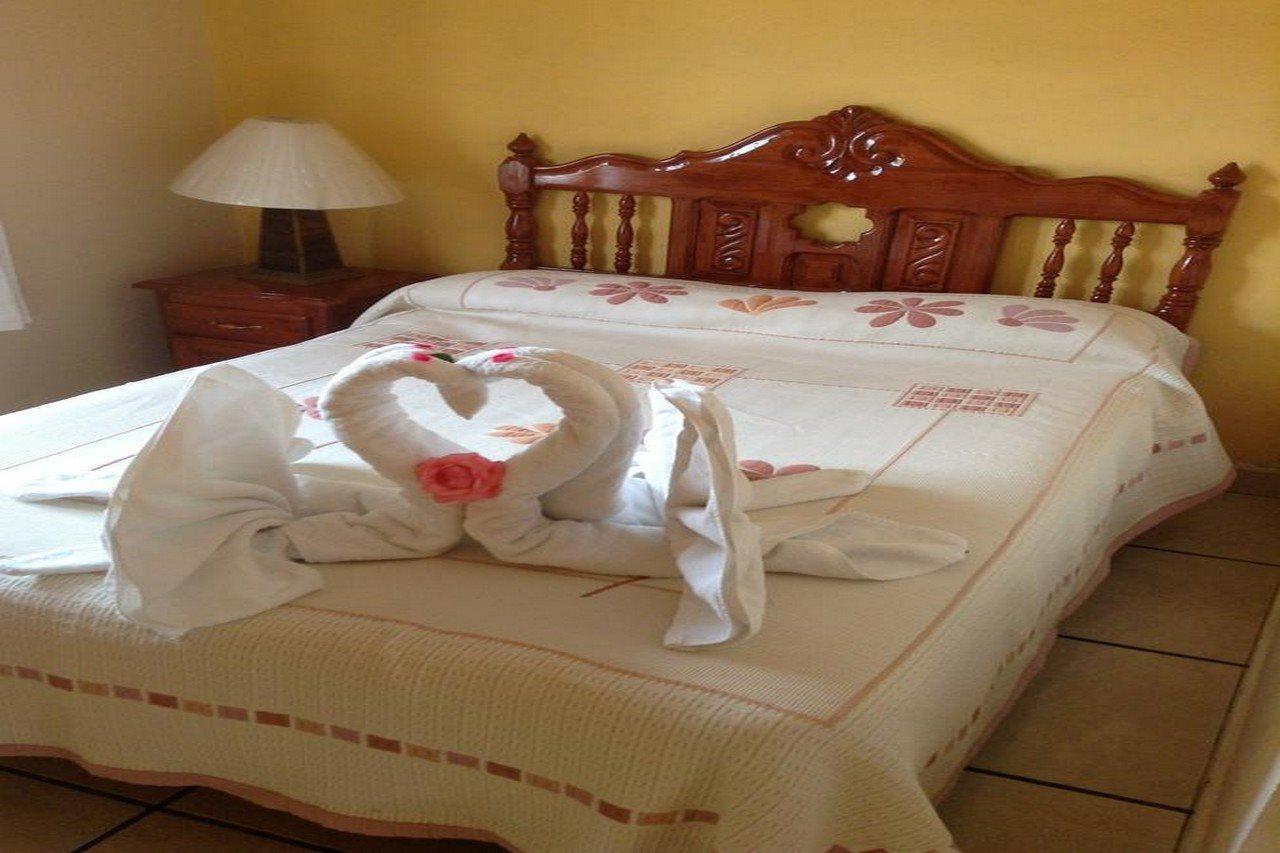 Hotel Posada Camelinas Patzcuaro Bagian luar foto